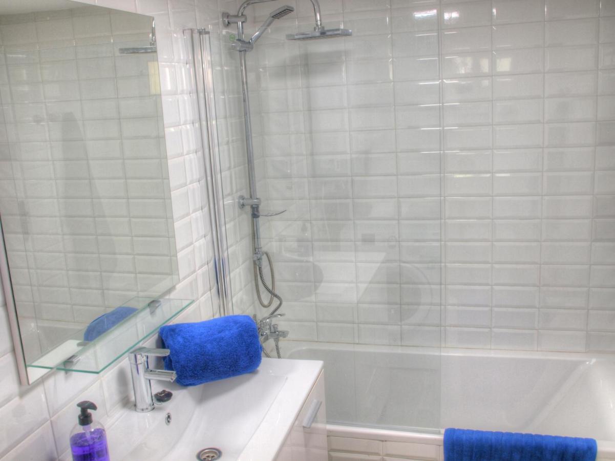 Cristos Beach Apartment エステポナ エクステリア 写真