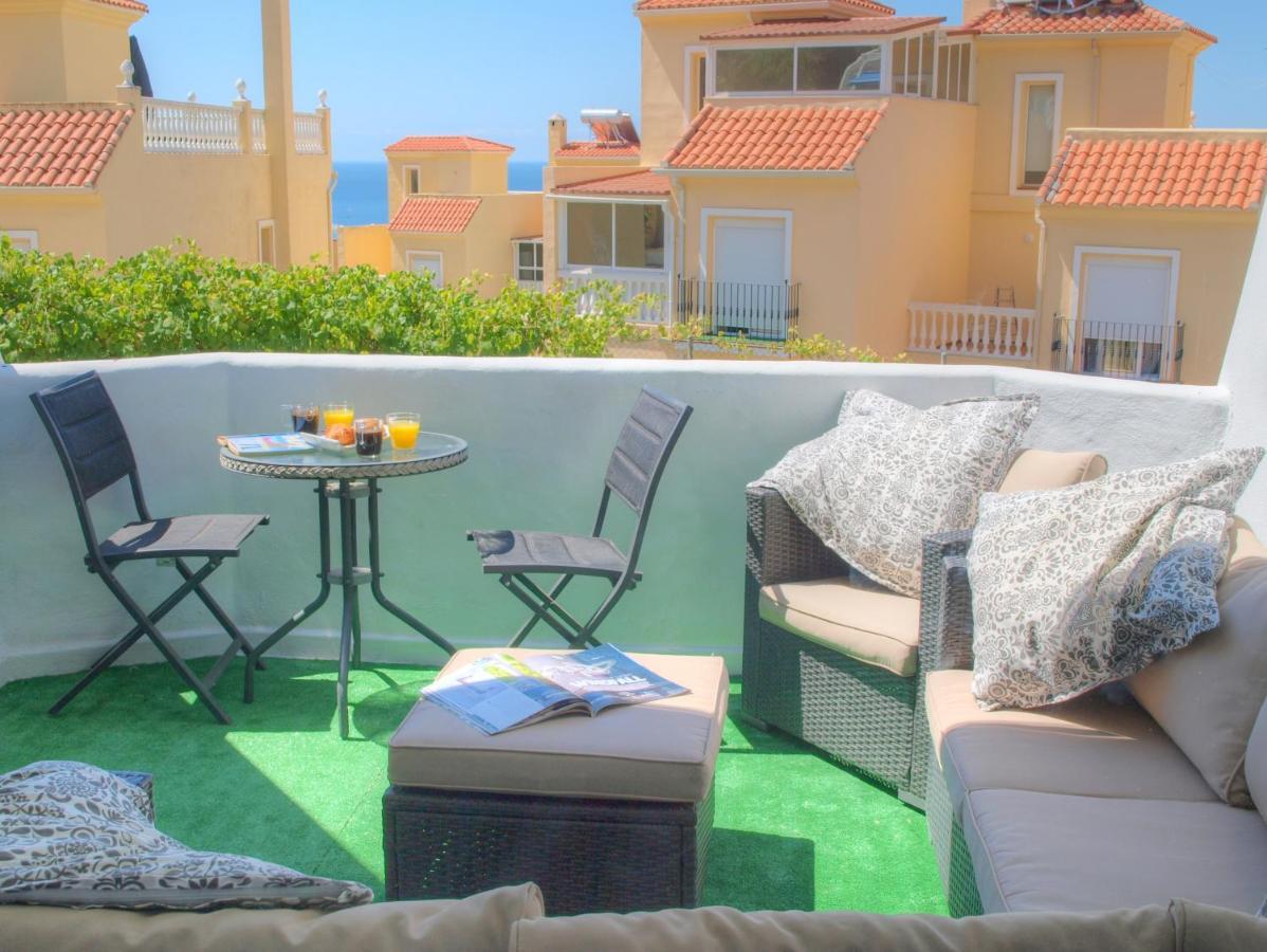 Cristos Beach Apartment エステポナ エクステリア 写真